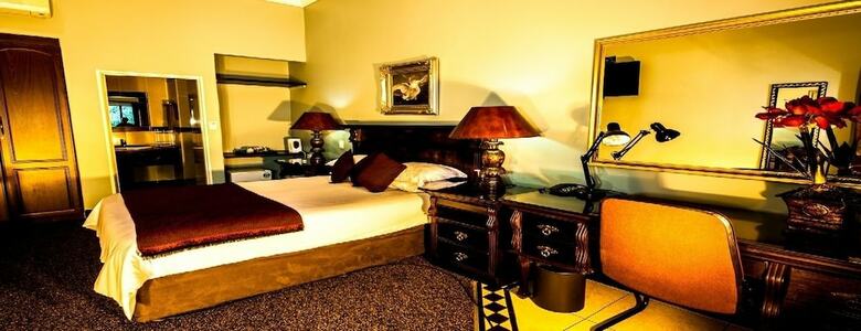 Hotel Caesars Guesthouse & Conference Centre