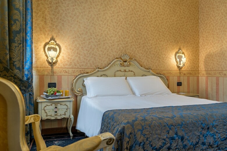 Hotel Montecarlo