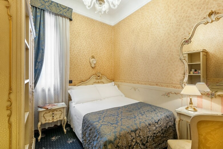 Hotel Montecarlo