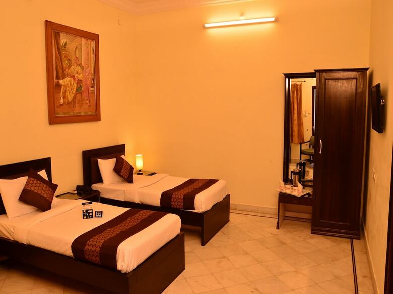 Oyo 2689 Hotel Karan Villas