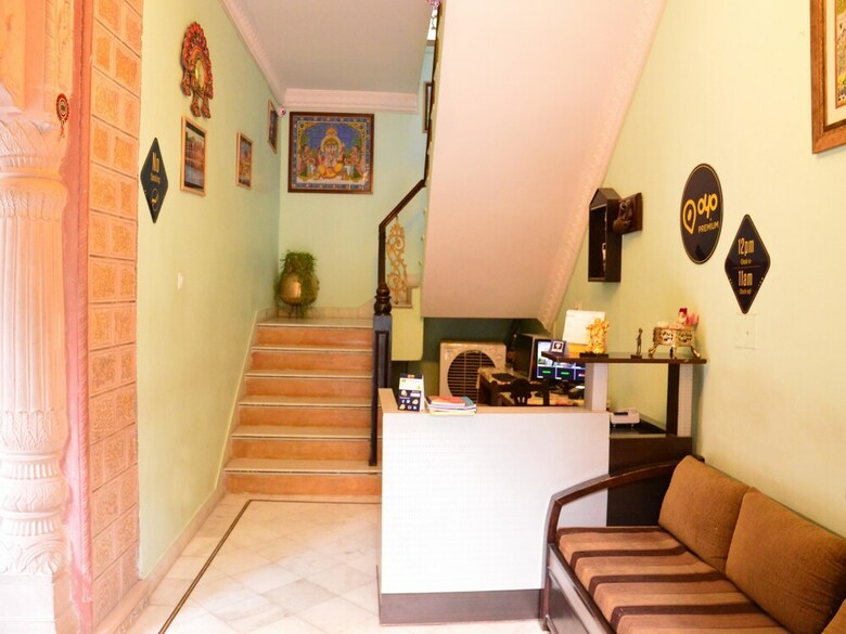 Oyo 2689 Hotel Karan Villas