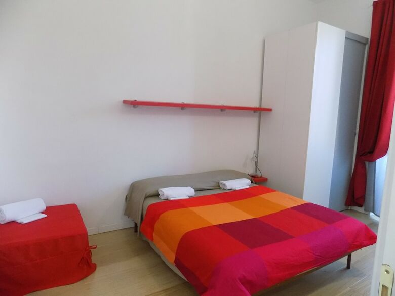 Hotel Booking House