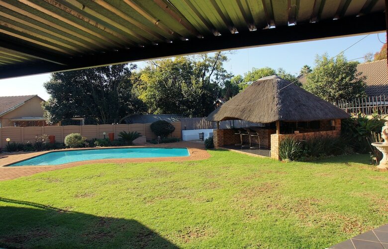 Hotel Linga Longa Guest House