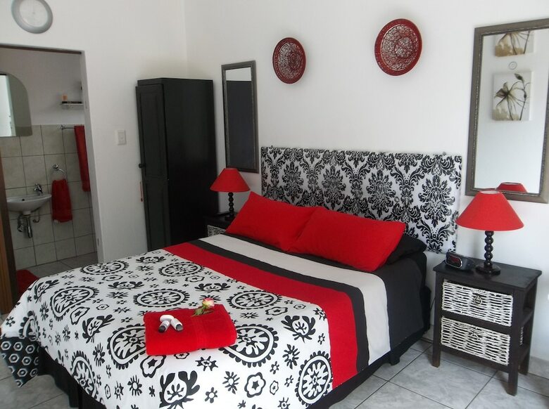 Hotel Linga Longa Guest House