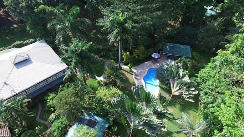 Hotel Playa Negra Guesthouse