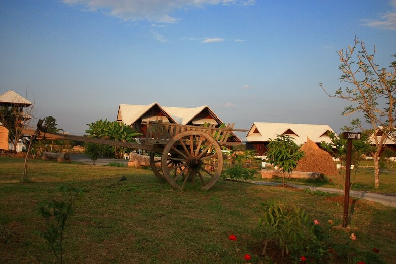 Hotel Apirata Resort