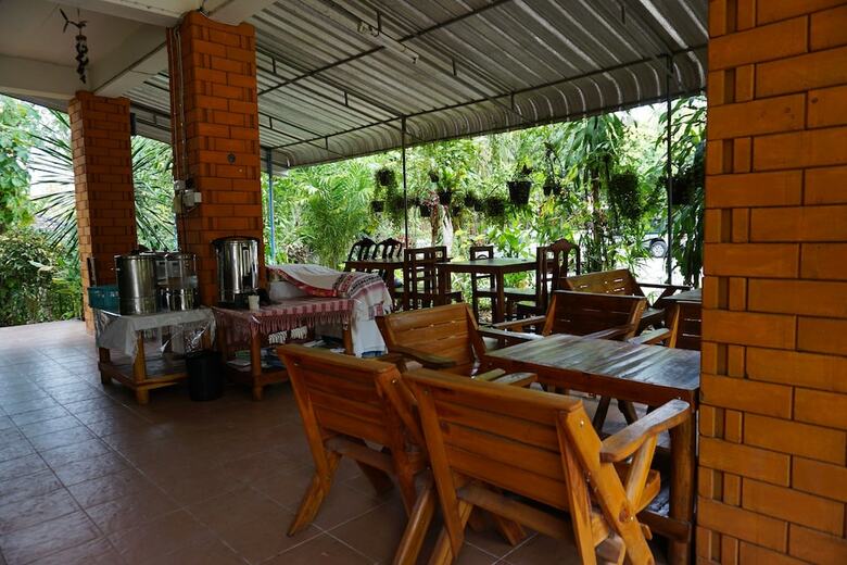 Hotel Green Hill Resort