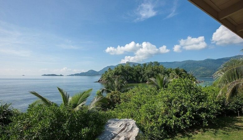 South Point Villas