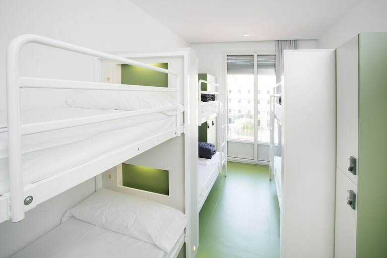 Hostal Sant Jordi Hostel Rock Palace