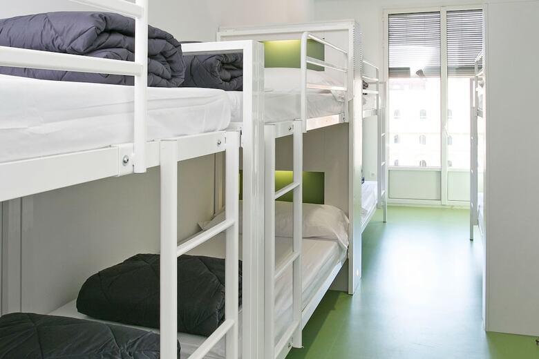 Hostal Sant Jordi Hostel Rock Palace
