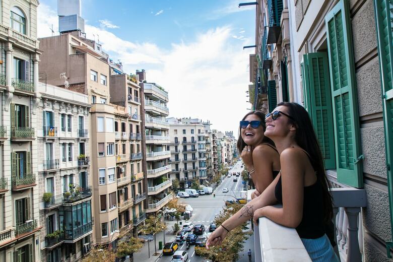 Hostal Sant Jordi Hostel Rock Palace