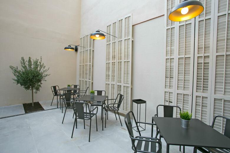 Hostal Sant Jordi Hostel Rock Palace