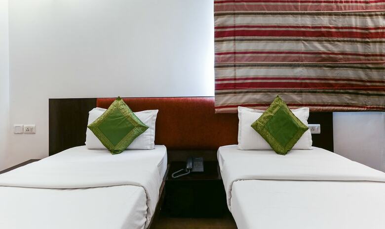 Hotel Treebo Connaught Mews