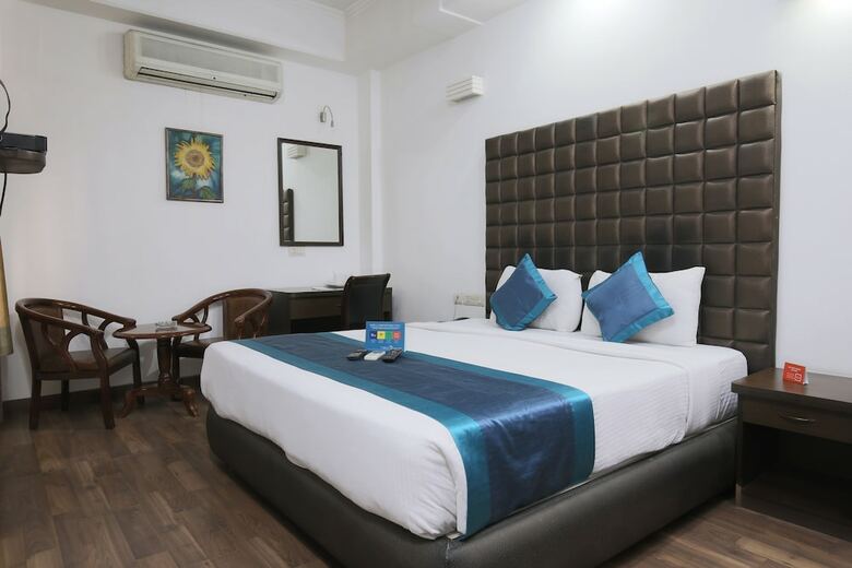 Hotel Treebo Connaught Mews