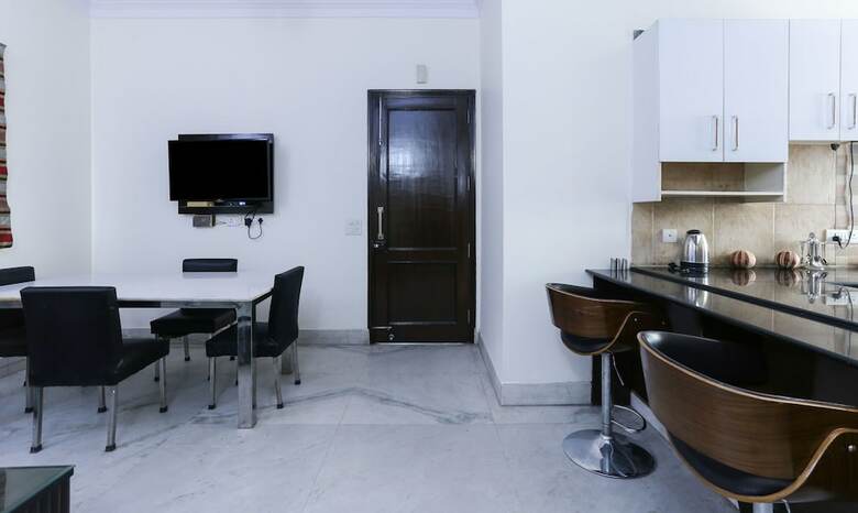 Hotel Treebo Connaught Mews