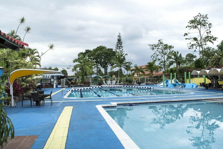Hotel On Vacation Karlak�