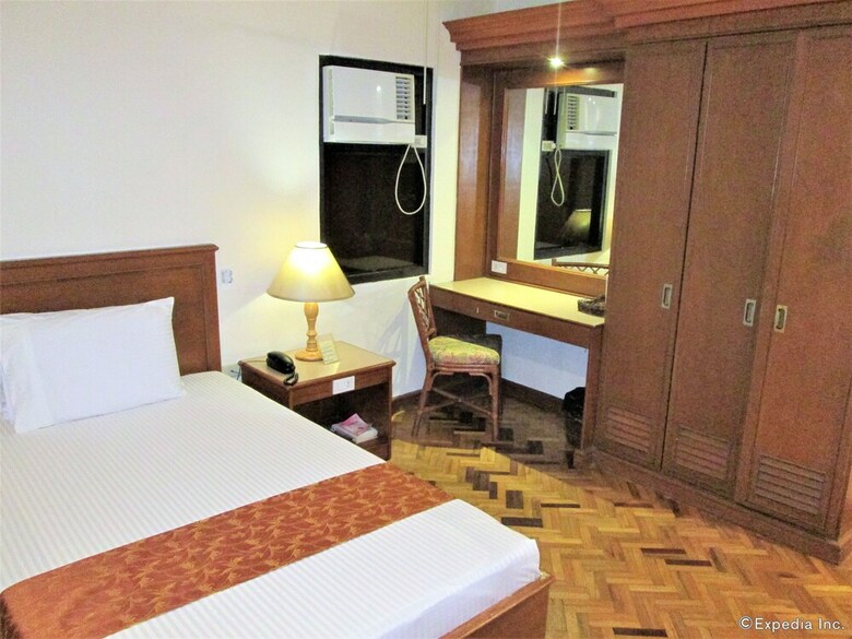 Maxandrea Hotel