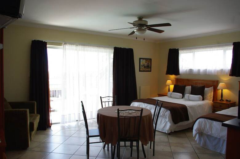 Hotel Aqua Marine Guest House