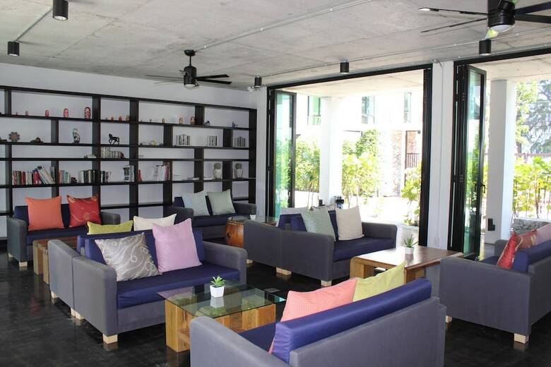 Apartamentos The Title Boutique Condotel