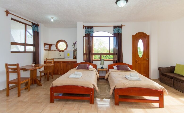 Twin Lodge Galapagos Hotel