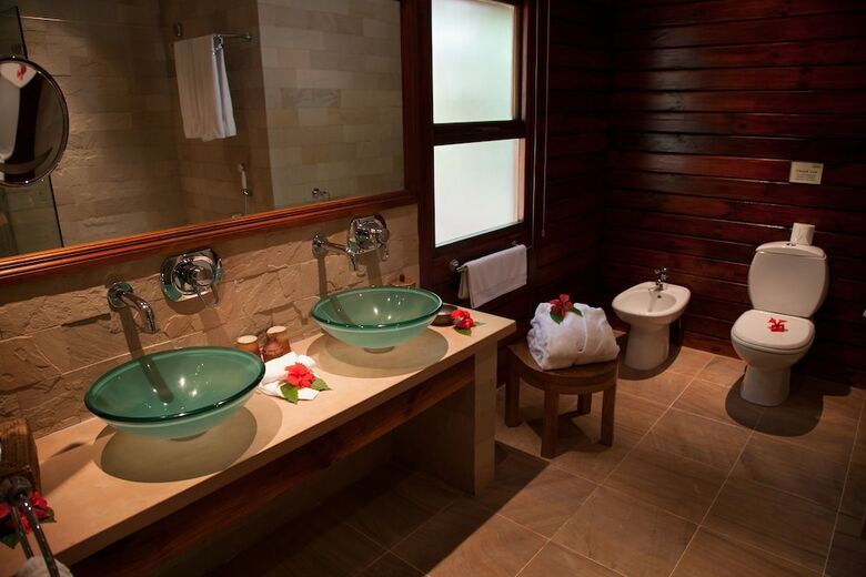 Hotel Cerf Island Resort