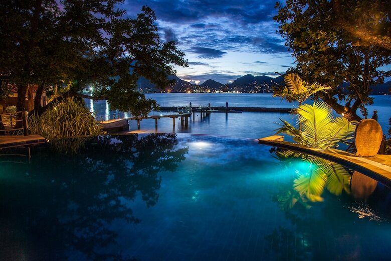 Hotel Cerf Island Resort