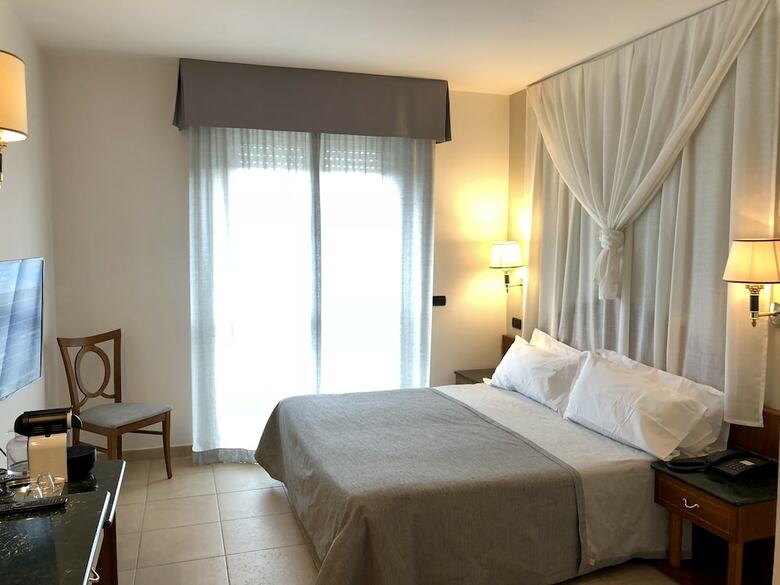 Ariae Hotel - Ali Hotels