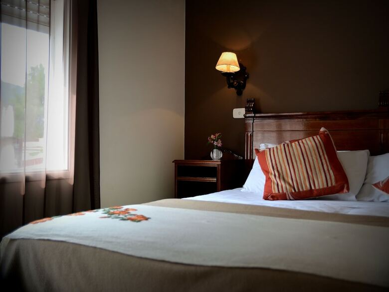 Hotel Plaza de Las Aljabas