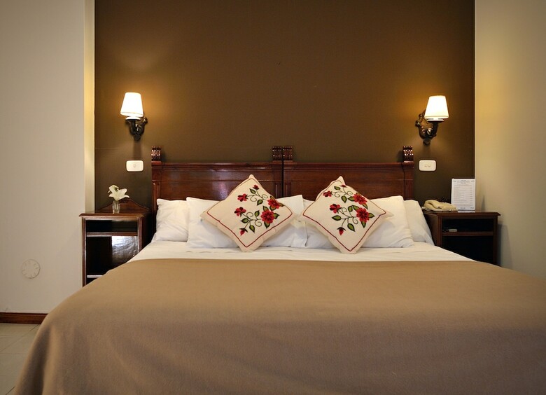 Hotel Plaza de Las Aljabas