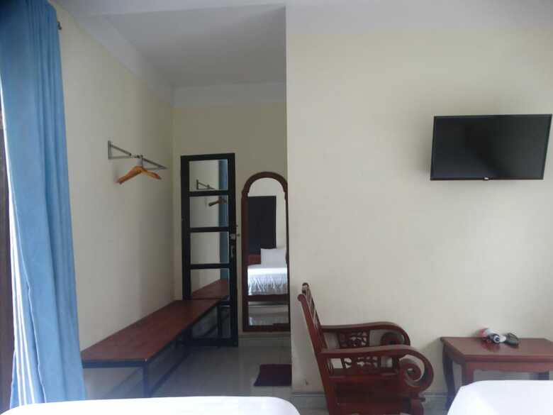 Hotel Yellow House Homestay
