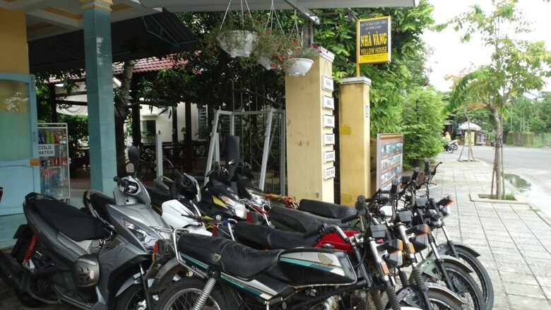 Hotel Yellow House Homestay
