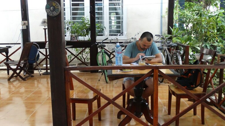 Hotel Yellow House Homestay