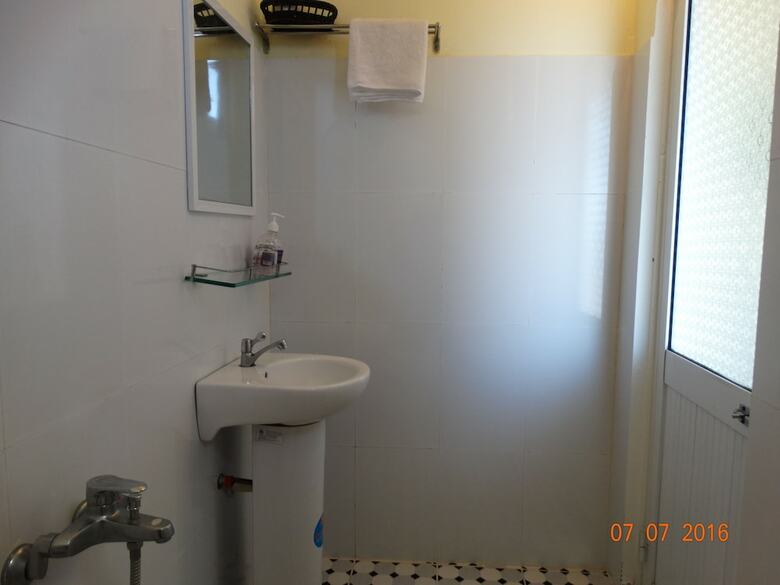 Hotel Yellow House Homestay