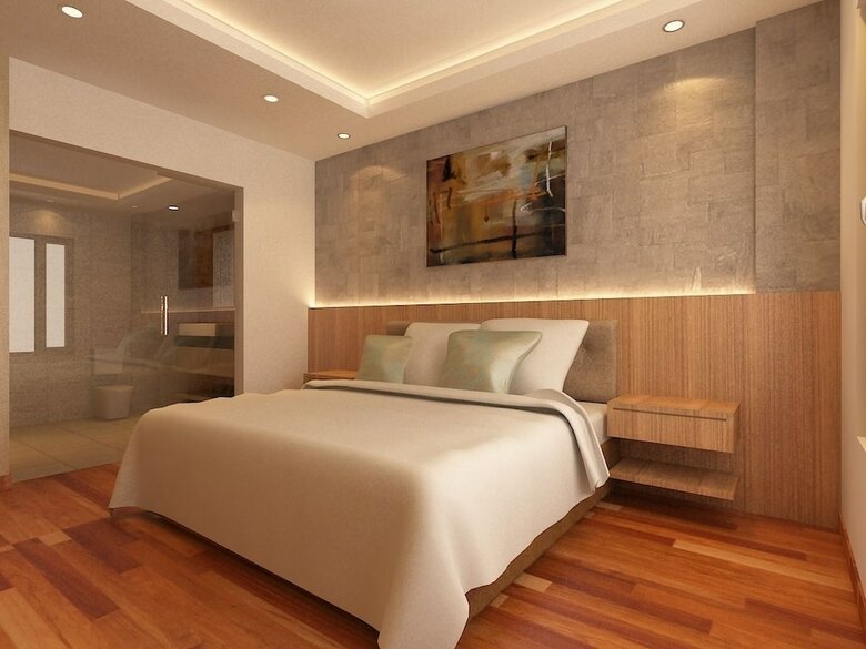 Grand Parama Hotel
