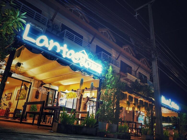 Hotel Lanta At Home