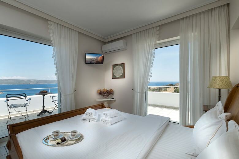 Sounio Villa