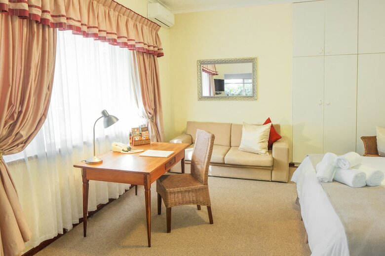 Bed & Breakfast Kingfisher Guesthouse