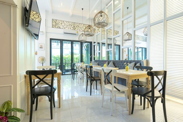 Hotel White Ivory Bed & Breakfast