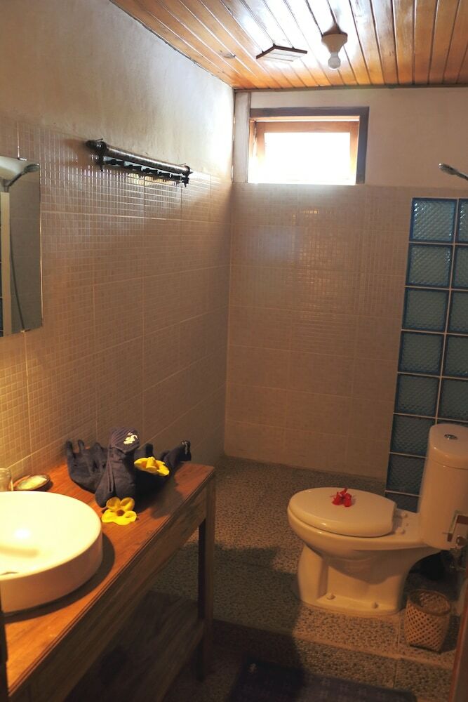 Hotel Onong Resort