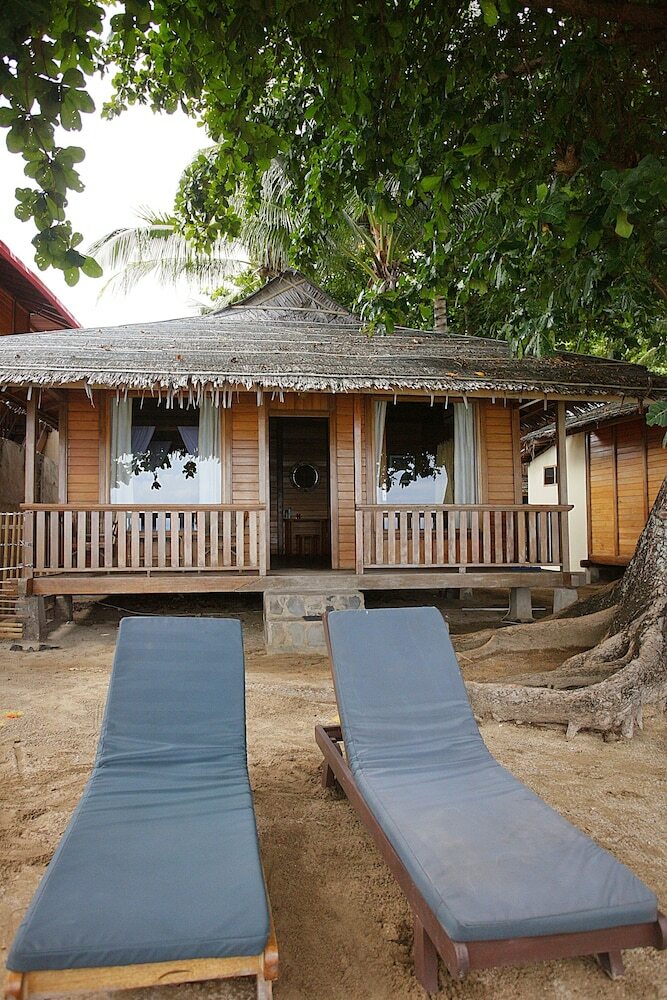 Hotel Onong Resort