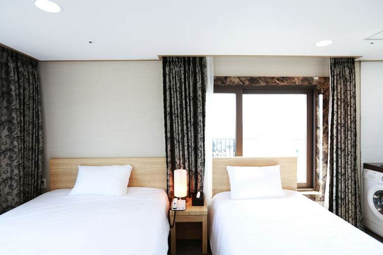 Acroview Hotel