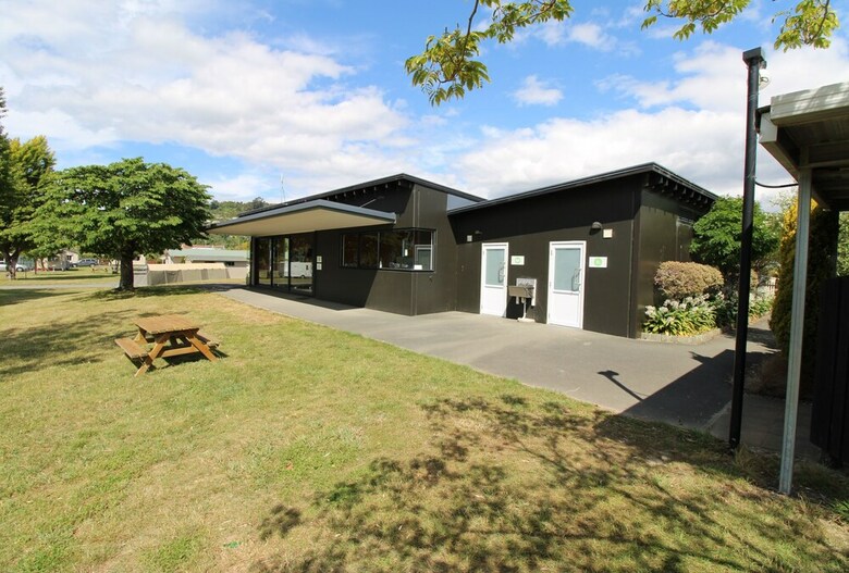 Tahuna Beach Kiwi Holiday Park & Motel