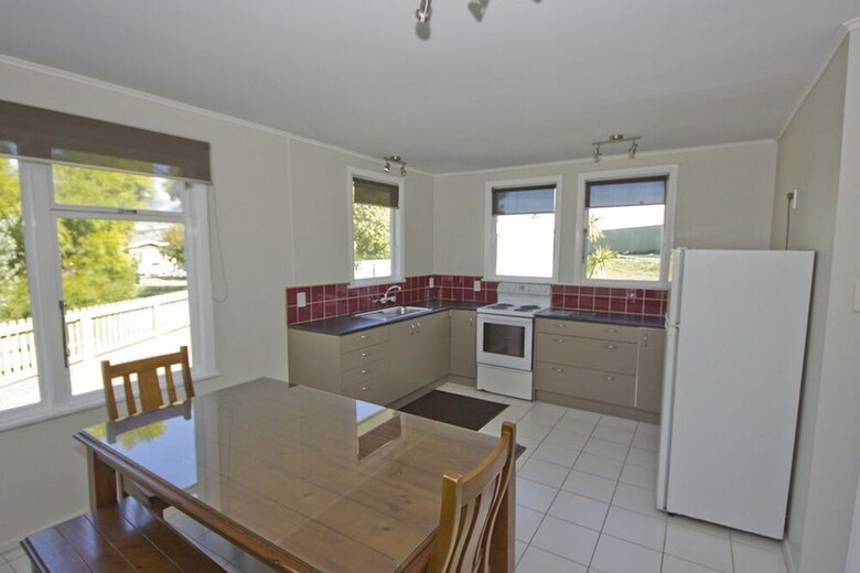 Tahuna Beach Kiwi Holiday Park & Motel