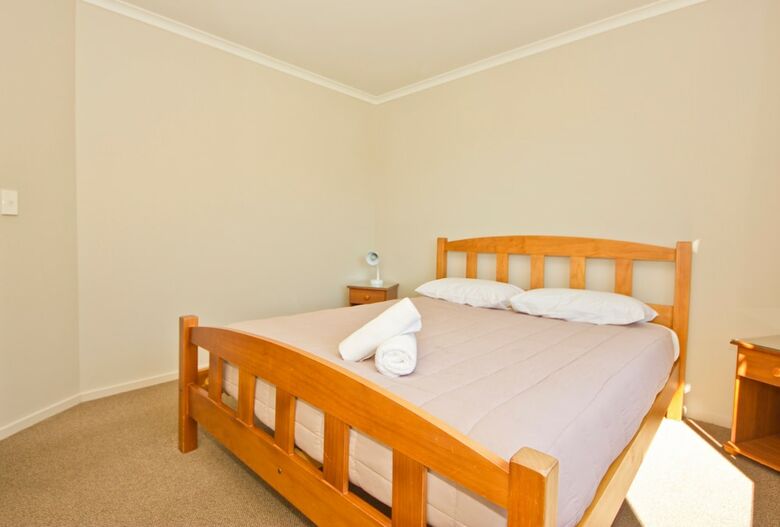 Tahuna Beach Kiwi Holiday Park & Motel