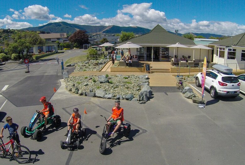 Tahuna Beach Kiwi Holiday Park & Motel