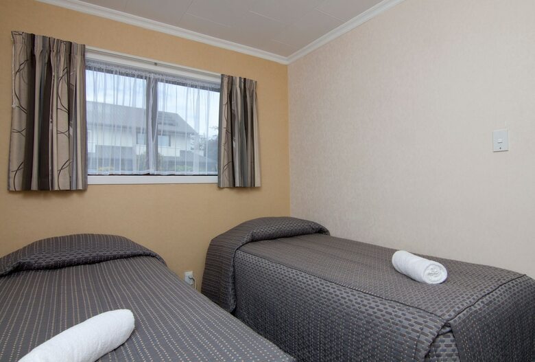 Tahuna Beach Kiwi Holiday Park & Motel