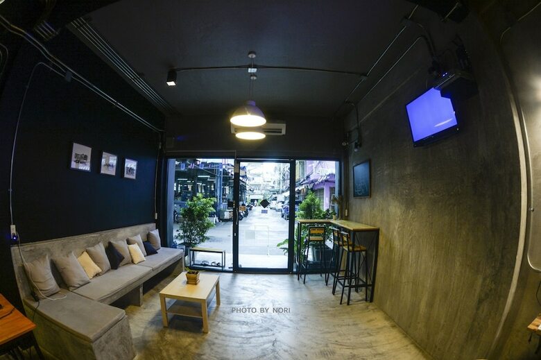 Hostal The Backpack Hostel
