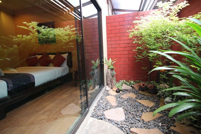 Hotel Chiang Mai Thai House