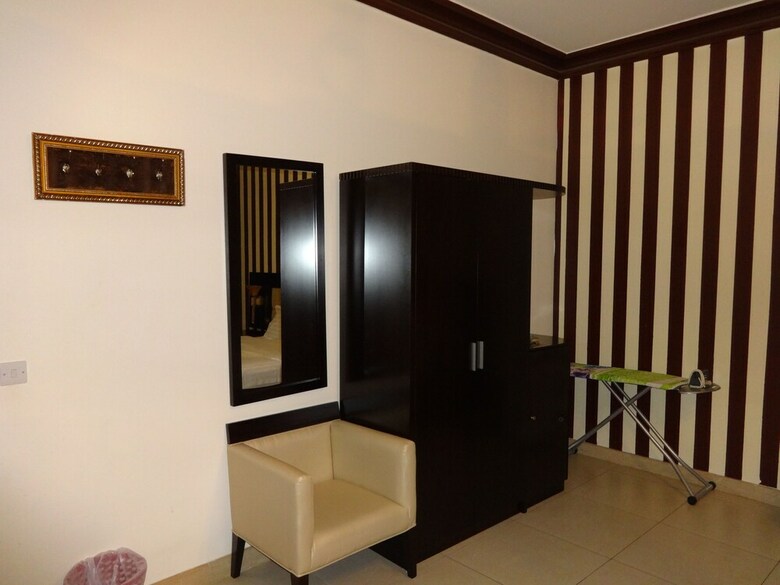 Aparthotel Orans Suites 2
