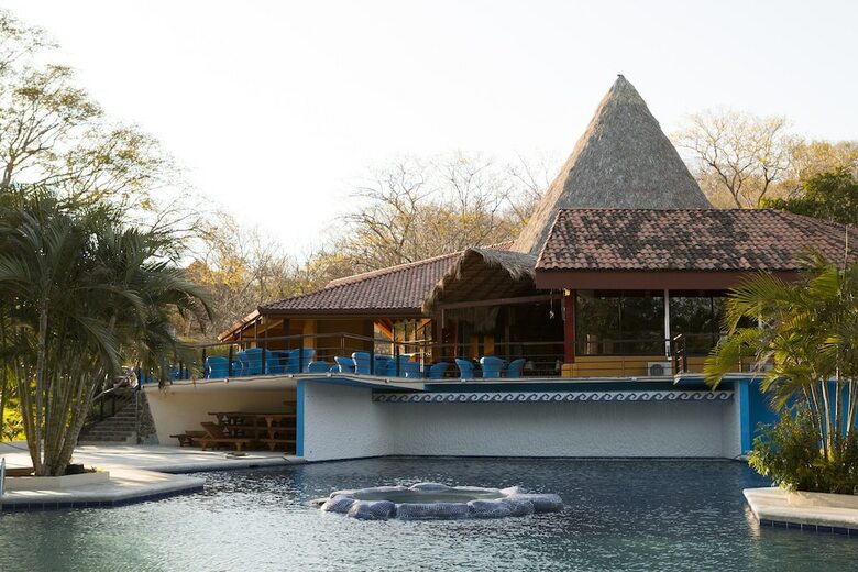 Papagayo Golden Palms Beachfront Hotel